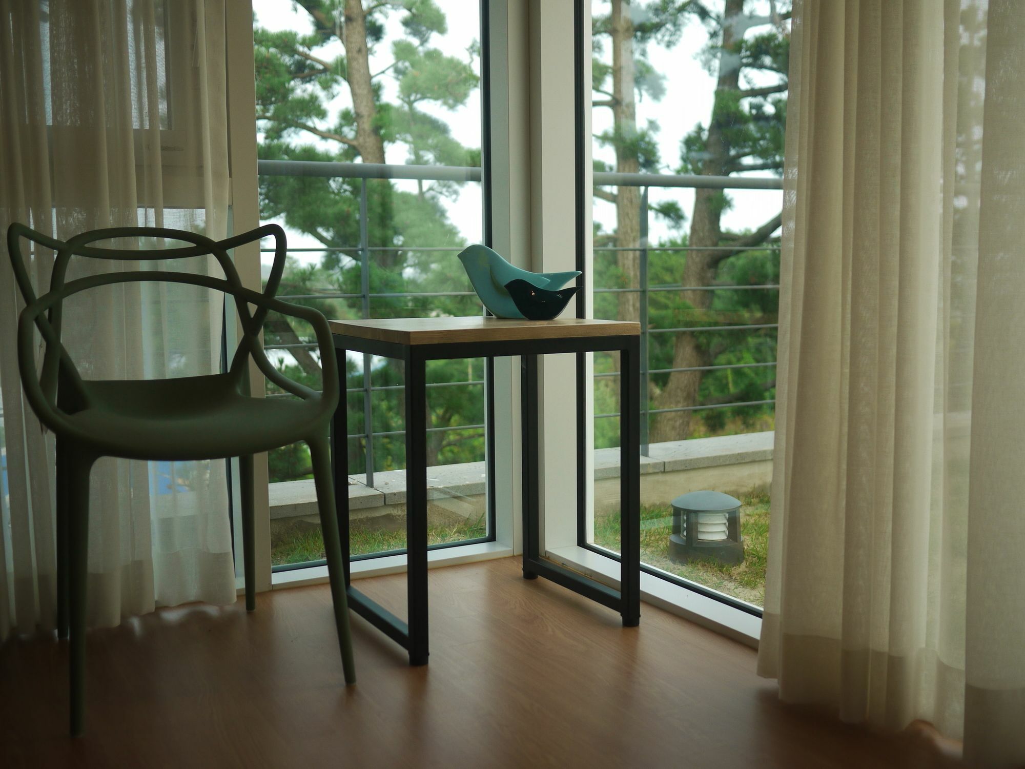Hotel Eridu Cafe N Beds Seogwipo Exterior foto